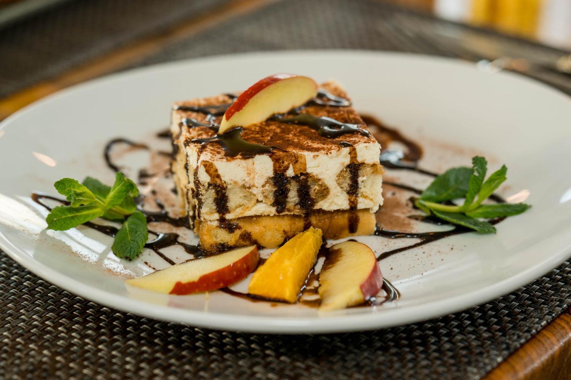 Roca Restaurant Und Hotel Bommersheim Екстер'єр фото