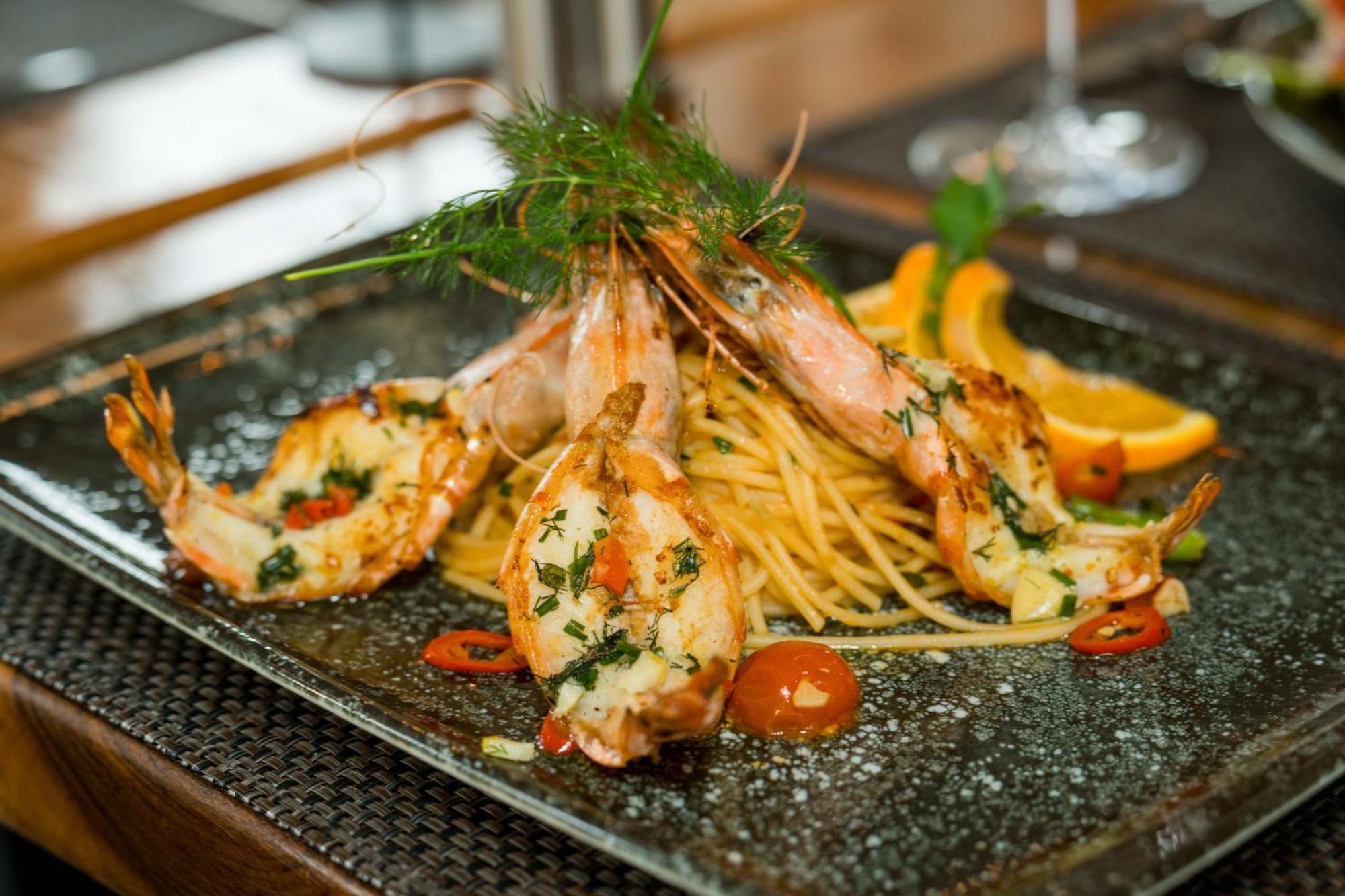 Roca Restaurant Und Hotel Bommersheim Екстер'єр фото